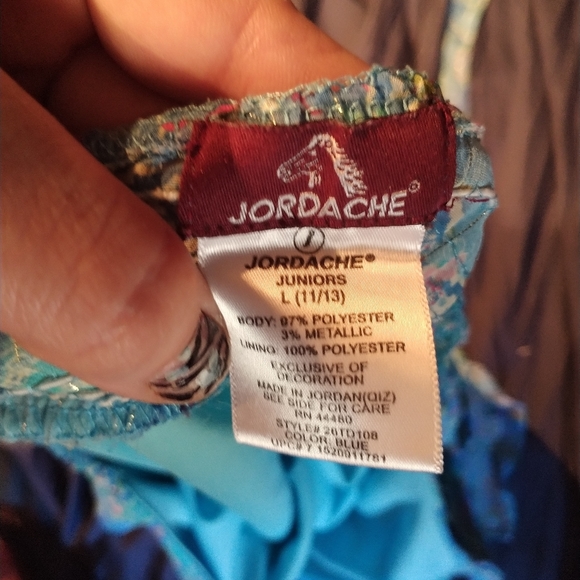 large halter - Picture 2 of 2